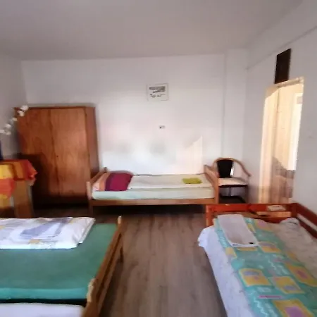 Malomtavi Vendeghaz 公寓 陶波尔曹