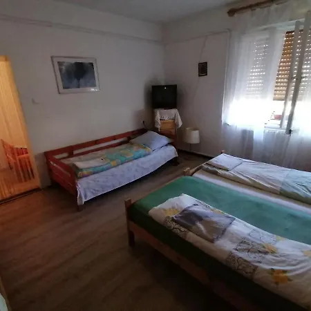 Malomtavi Vendeghaz Apartament Tapolca