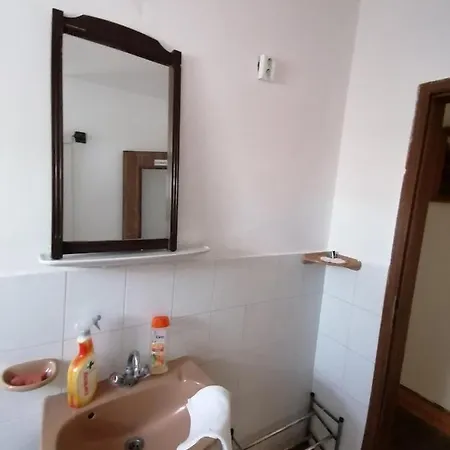 Malomtavi Apartman *