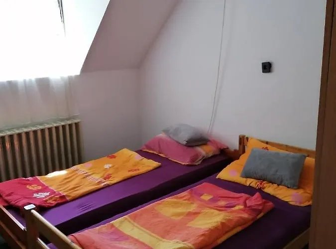 Apartament Malomtavi Vendeghaz *
