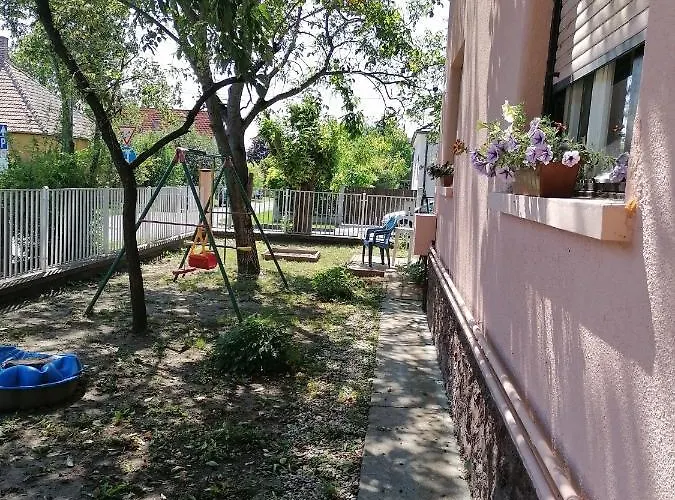 Malomtavi Vendeghaz 陶波尔曹