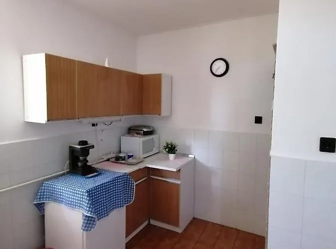 Malomtavi Vendeghaz * Tapolca