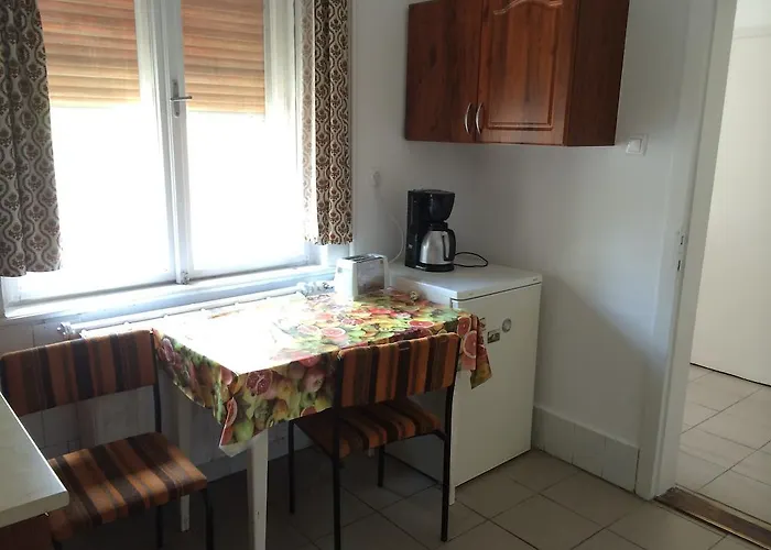 Malomtavi Vendeghaz 公寓 陶波尔曹